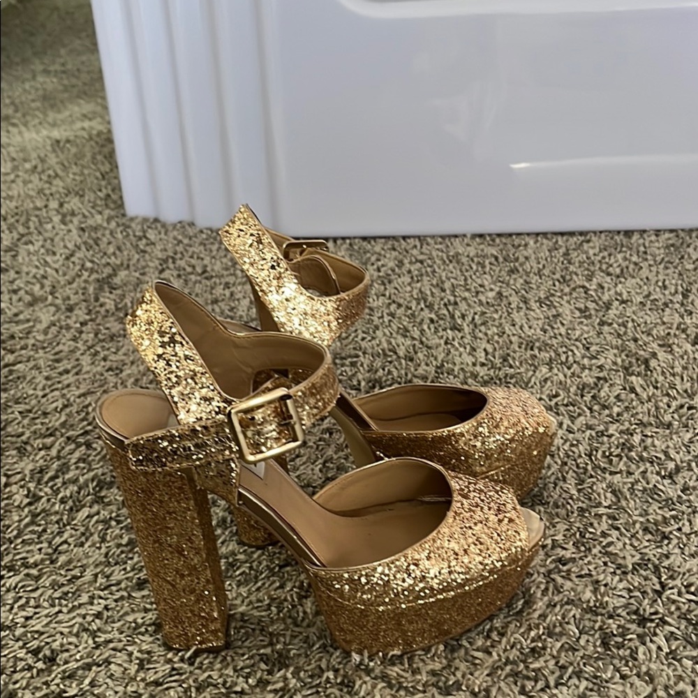 Steve Madden Gold glitter platform heels
